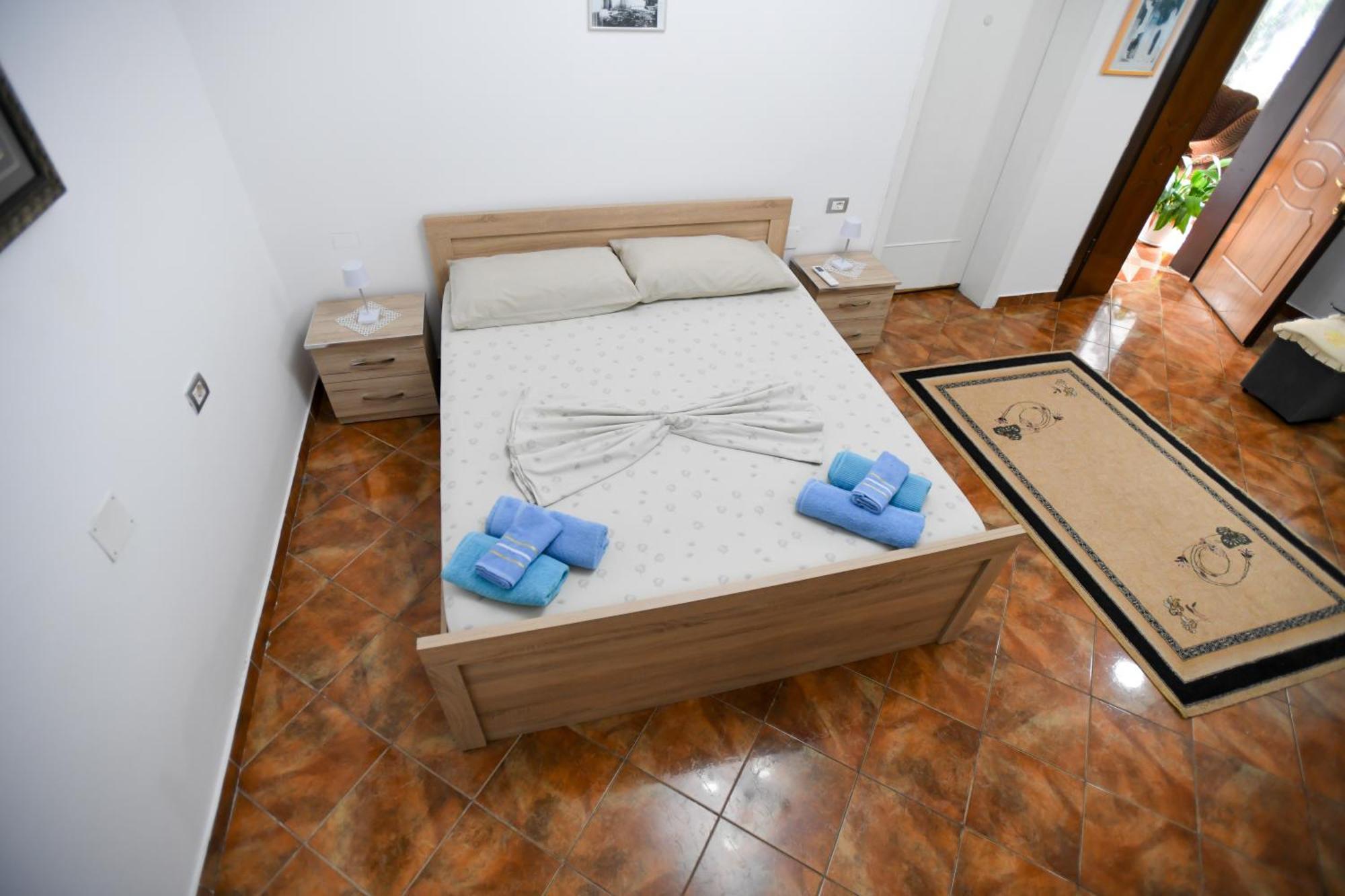 Guest House Flowers Berat Exterior foto